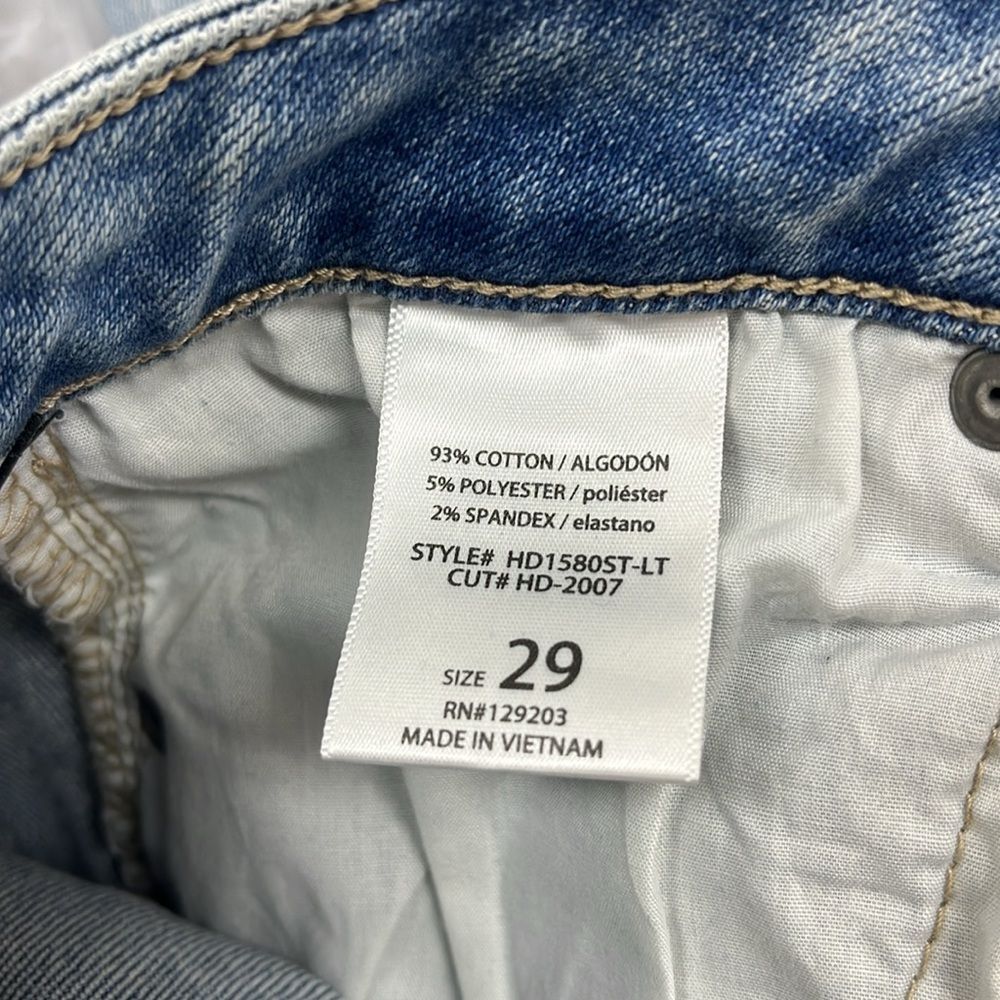 Light Wash Wide Leg Jeans - Women - Picture 8 of 9